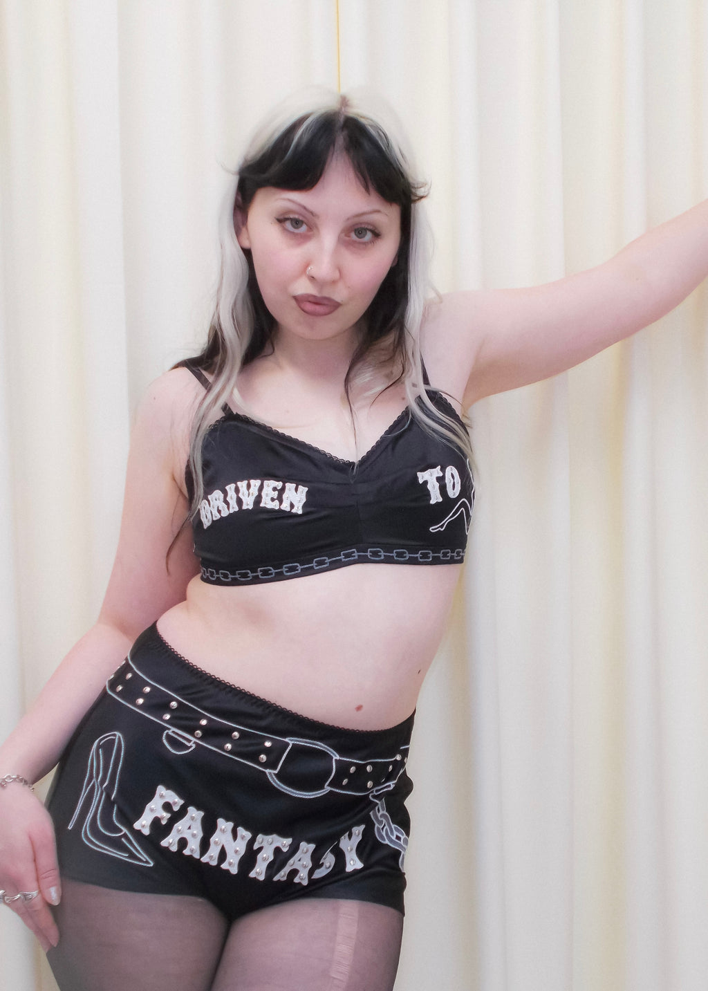 DRIVEN TO FANTASY SOUVENIR SILK LINGERIE SET