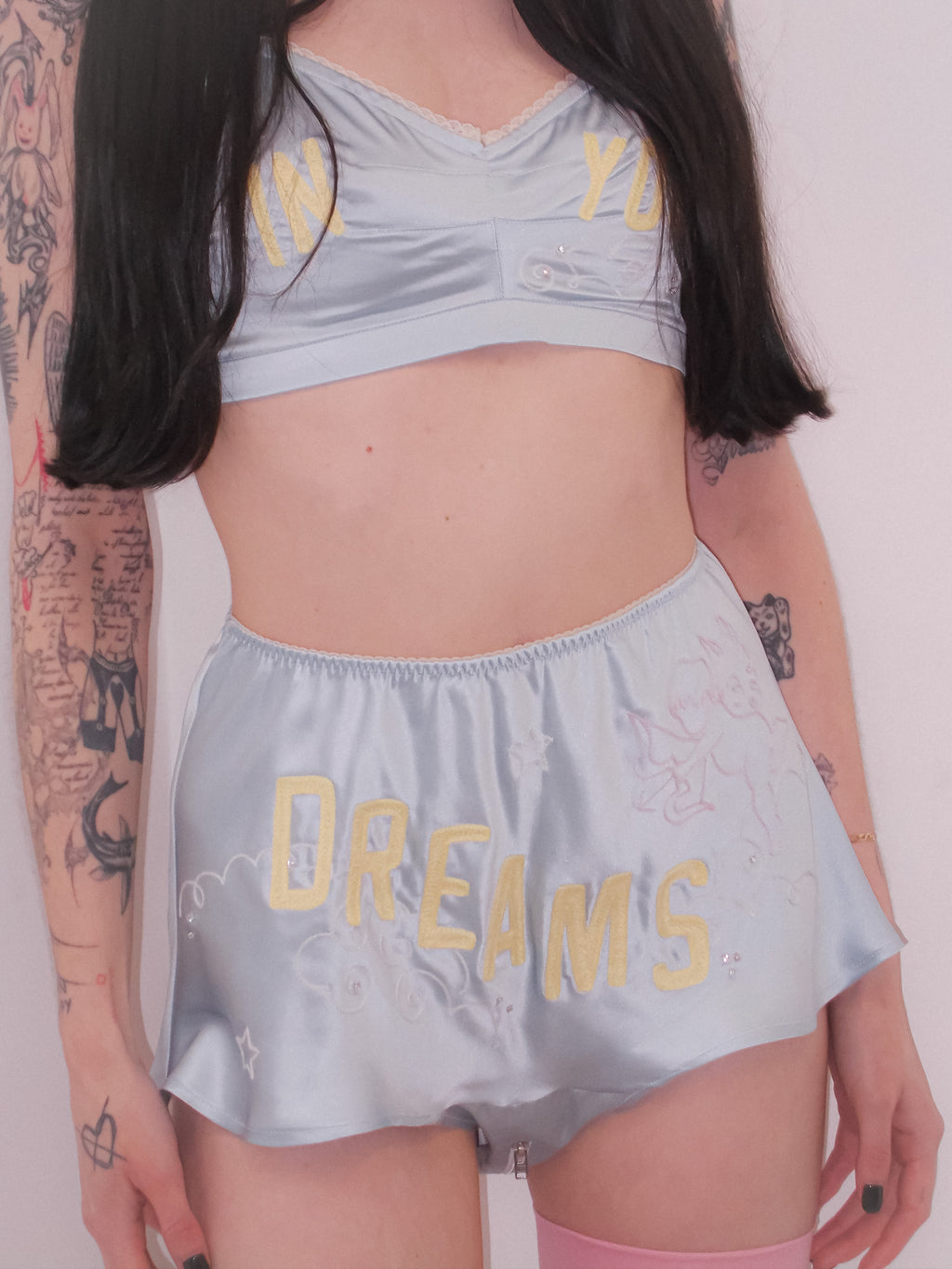 IN YOUR DREAMS SOUVENIR SILK LINGERIE SET