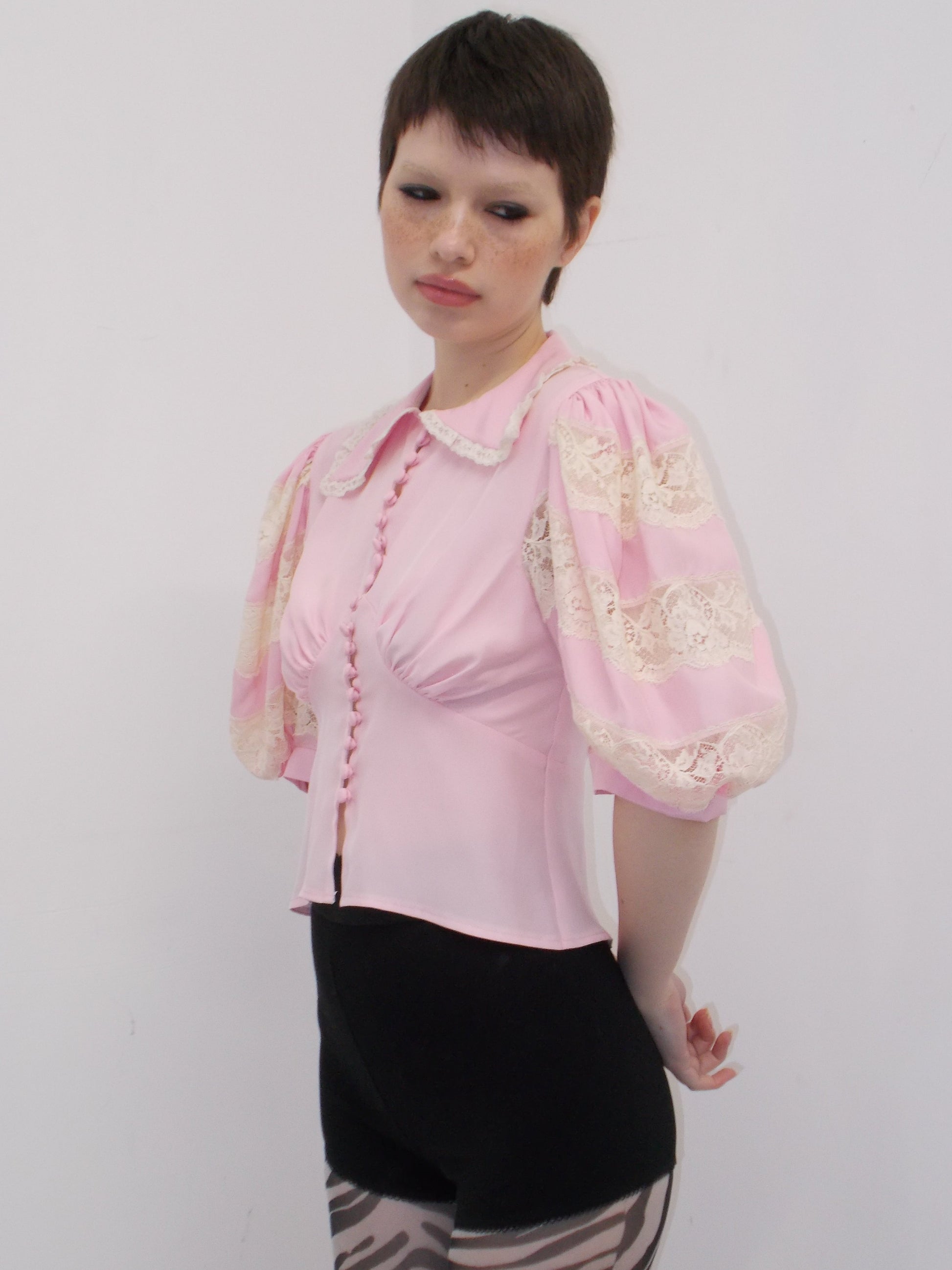 EVELYN LACE TRIM BLOUSE