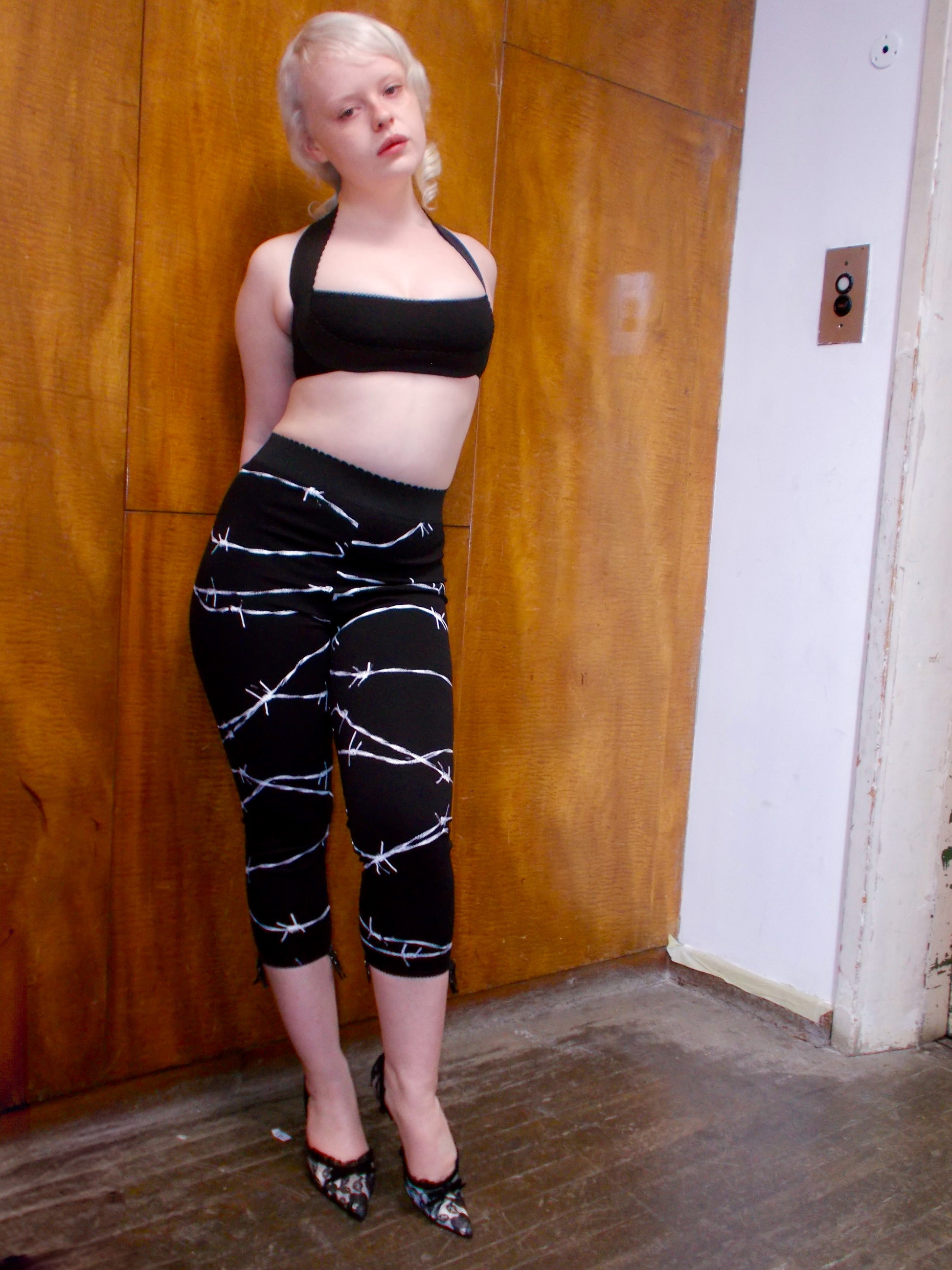 PICOT CAPRI PANT BARBED WIRE