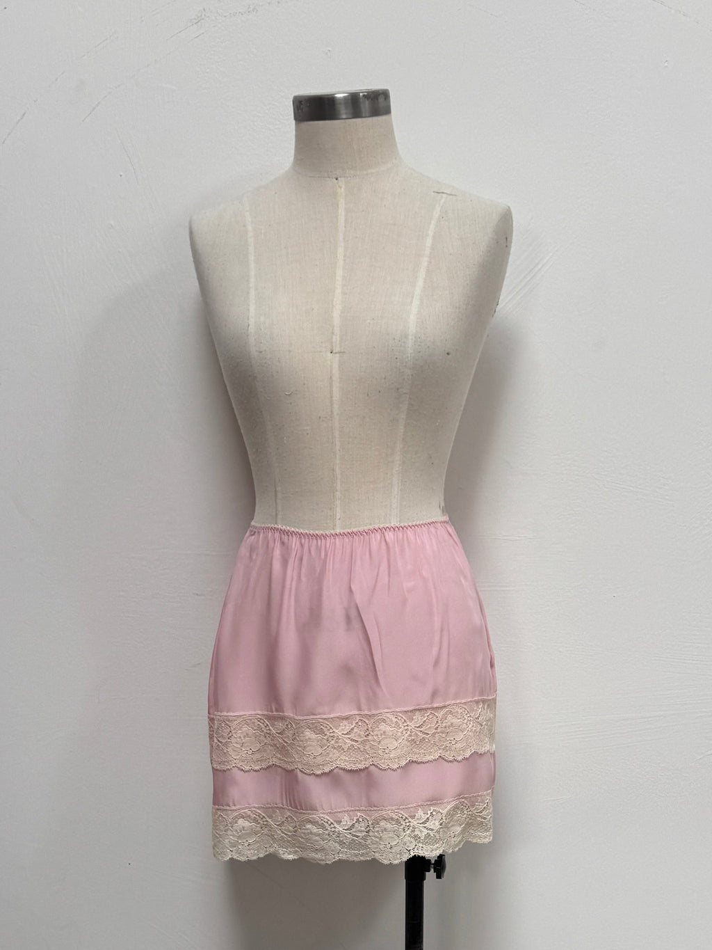 SAMPLE SALE - SILK AND LACE MINI SLIP SKIRT