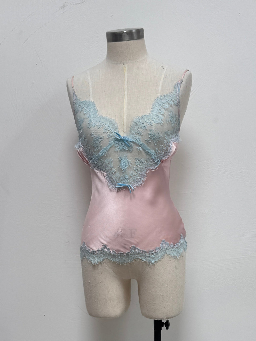 SAMPLE SALE - SILK AND LACE TRIM CAMI