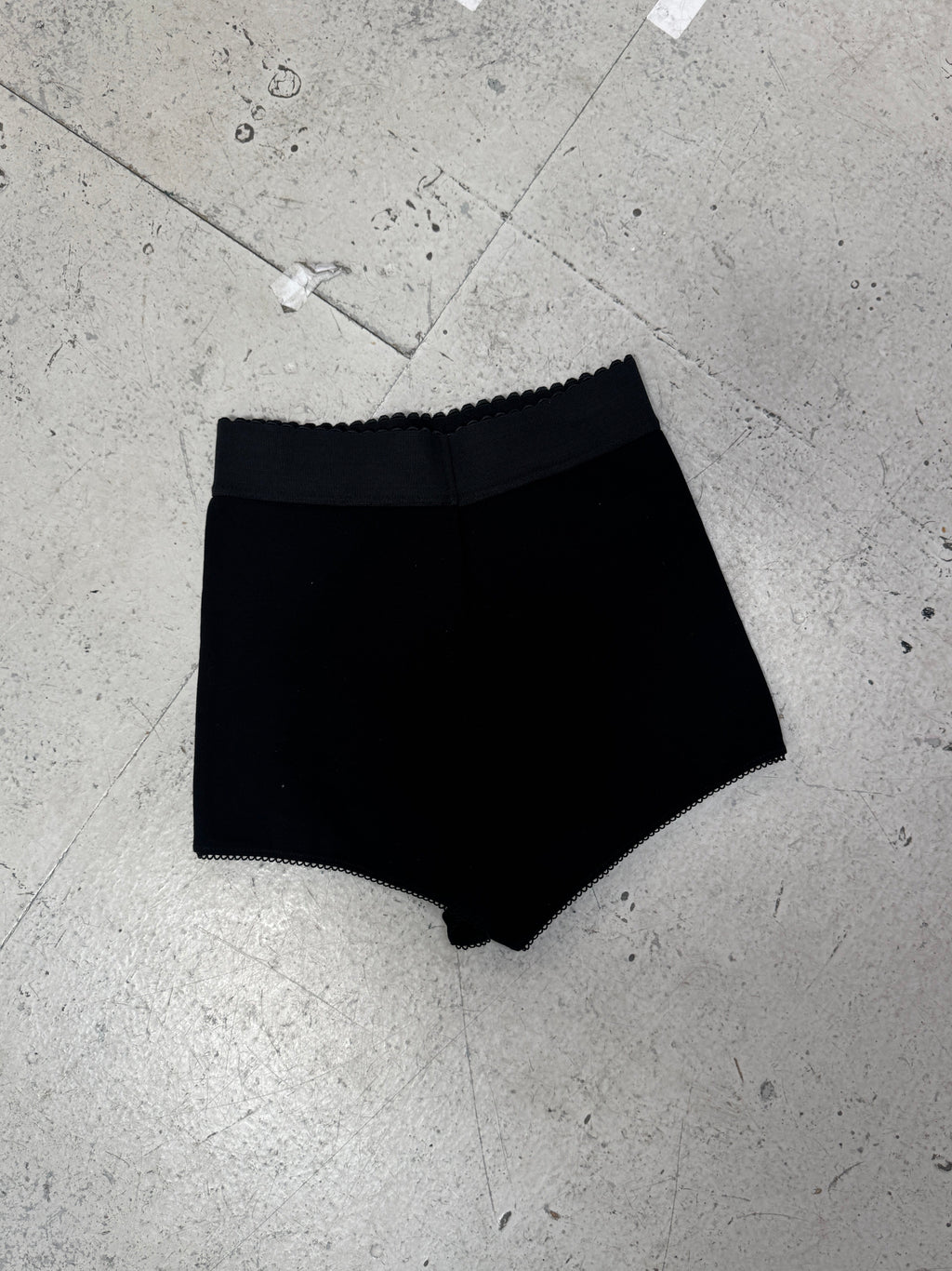 SAMPLE SALE - PICOT HOT PANTS