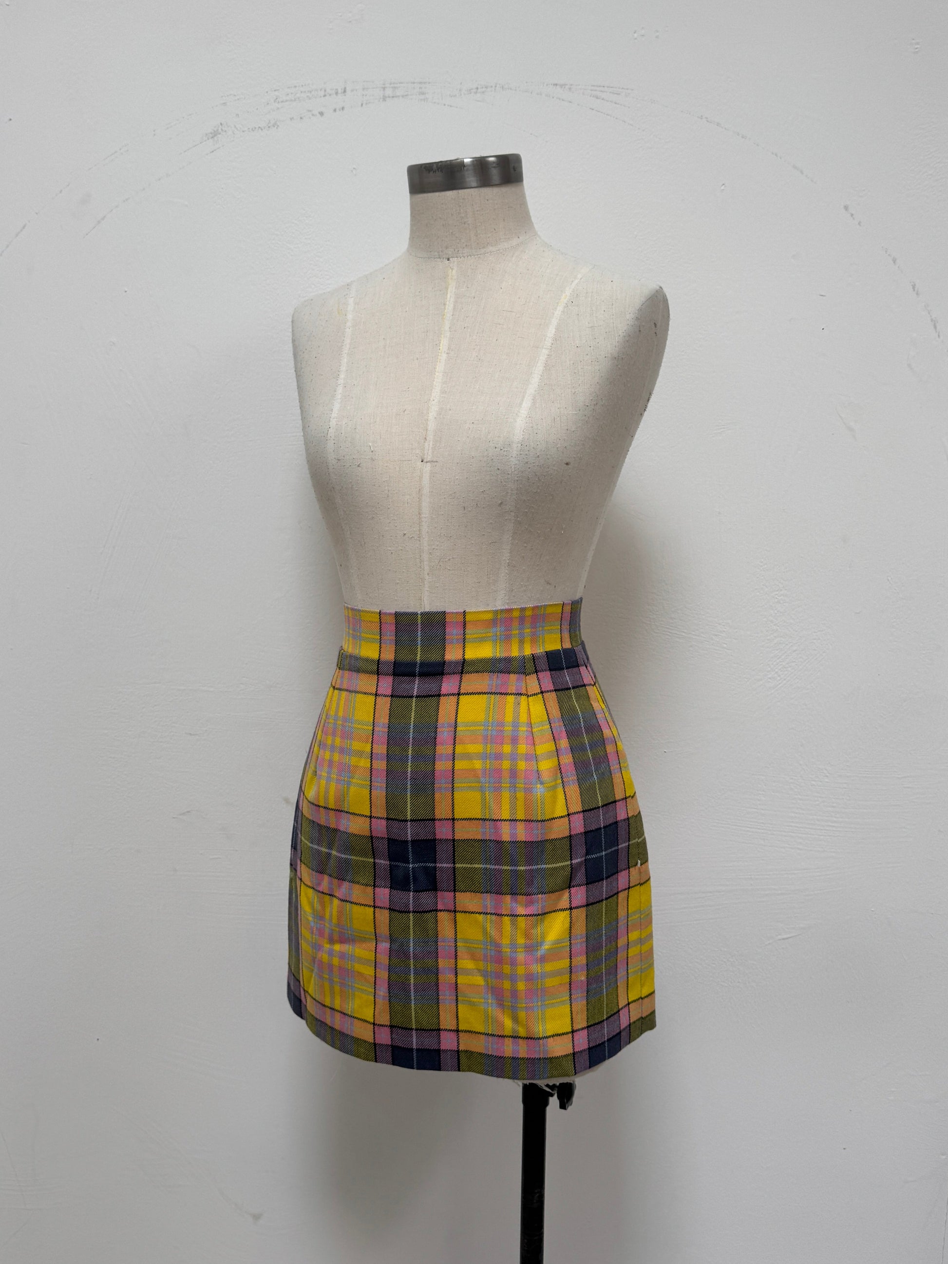 SAMPLE SALE - TARTAN MINI SKIRT S