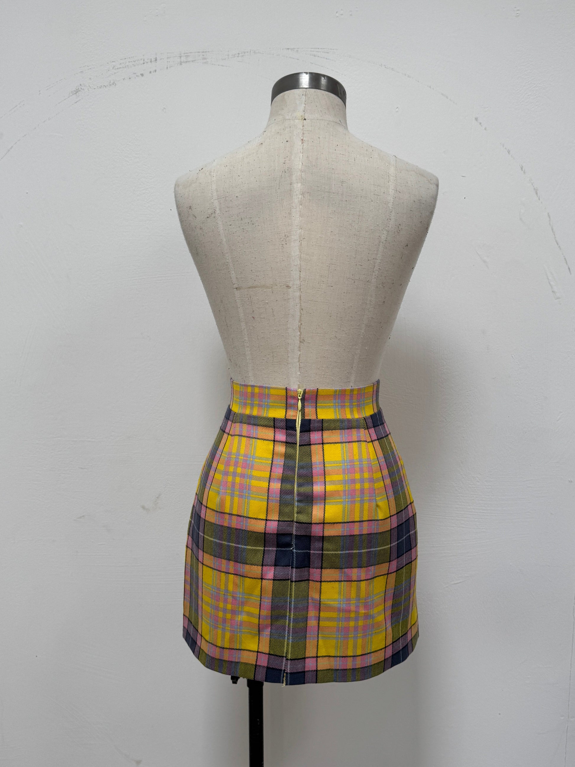SAMPLE SALE - TARTAN MINI SKIRT S