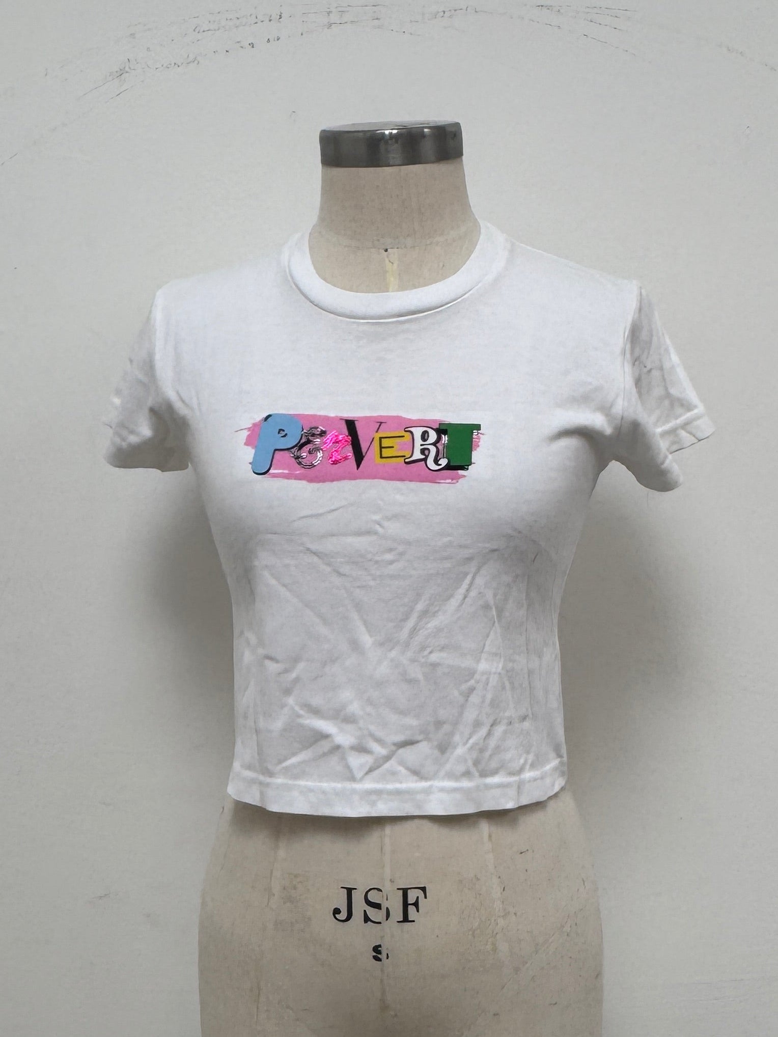 SAMPLE SALE - PRISTINE SPELL OUT TEE S