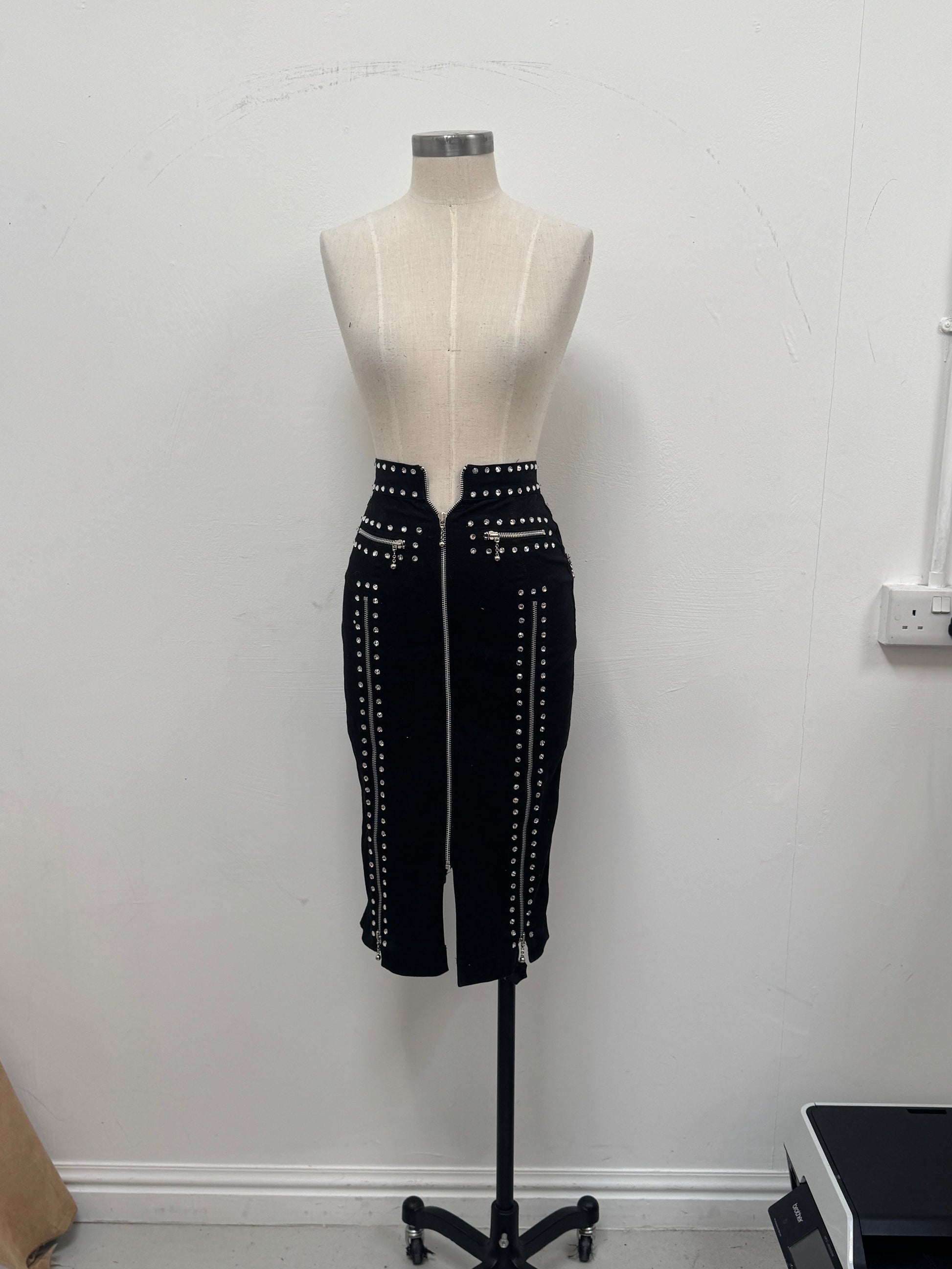 SAMPLE SALE - RHINESTONED PENCIL SKIRT XS