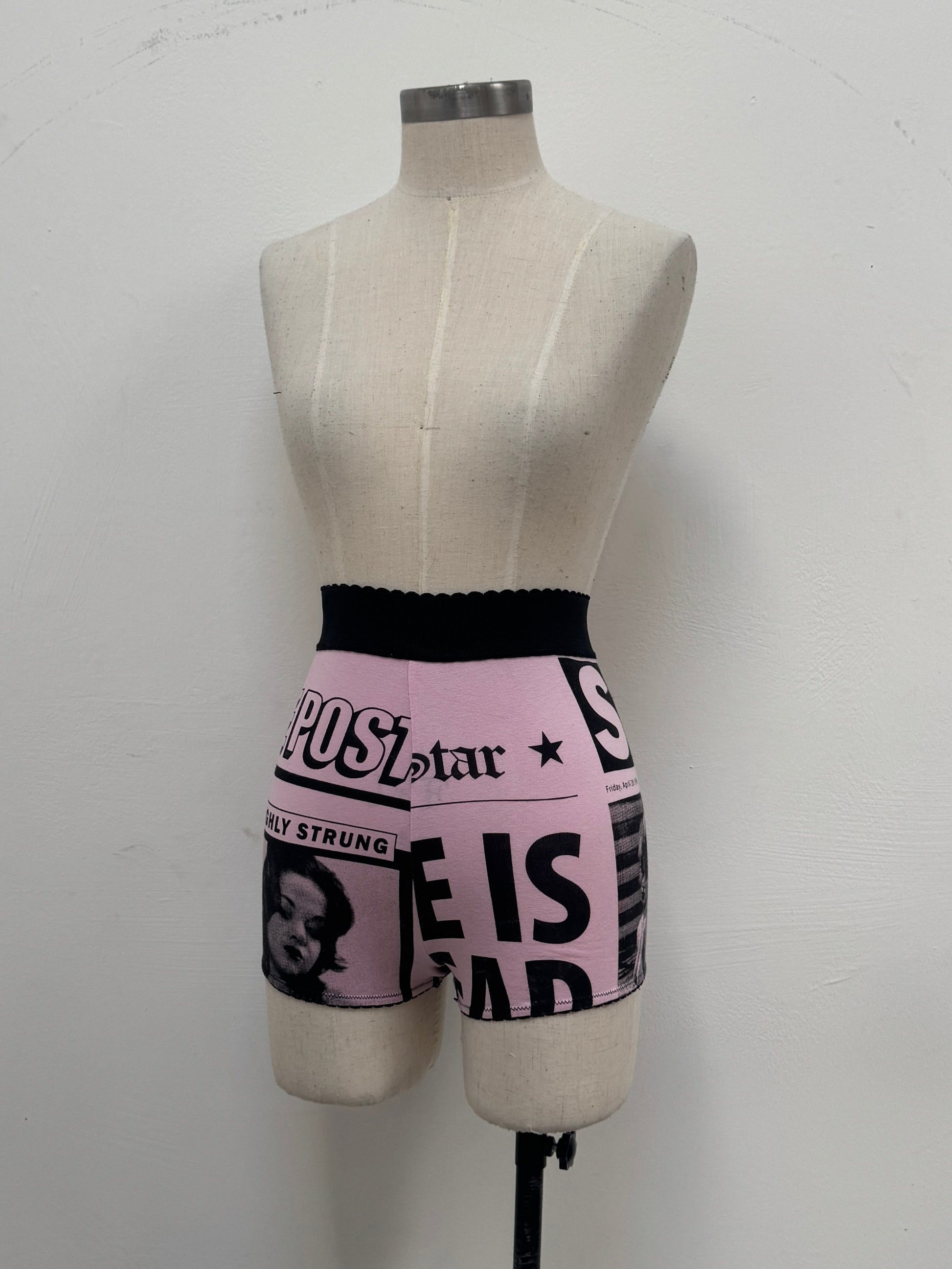 SAMPLE SALE - GAZETTE HOT PANTS IN PINK S