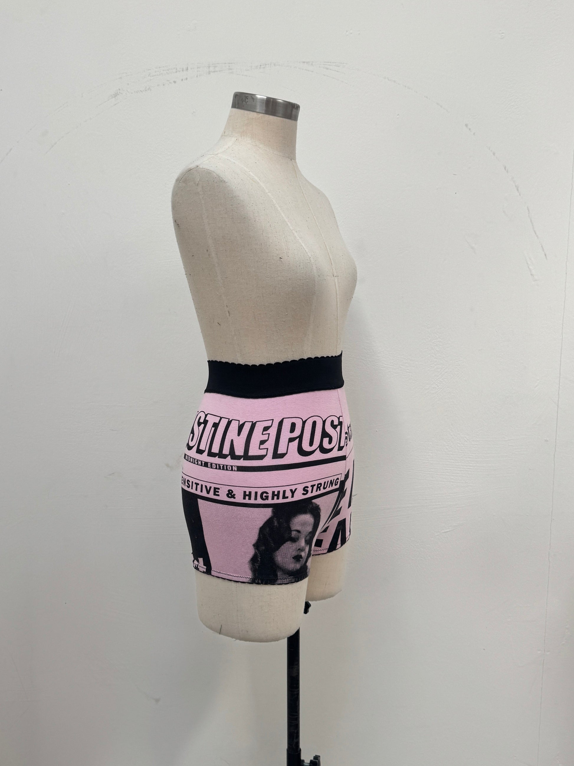 SAMPLE SALE - GAZETTE HOT PANTS IN PINK S