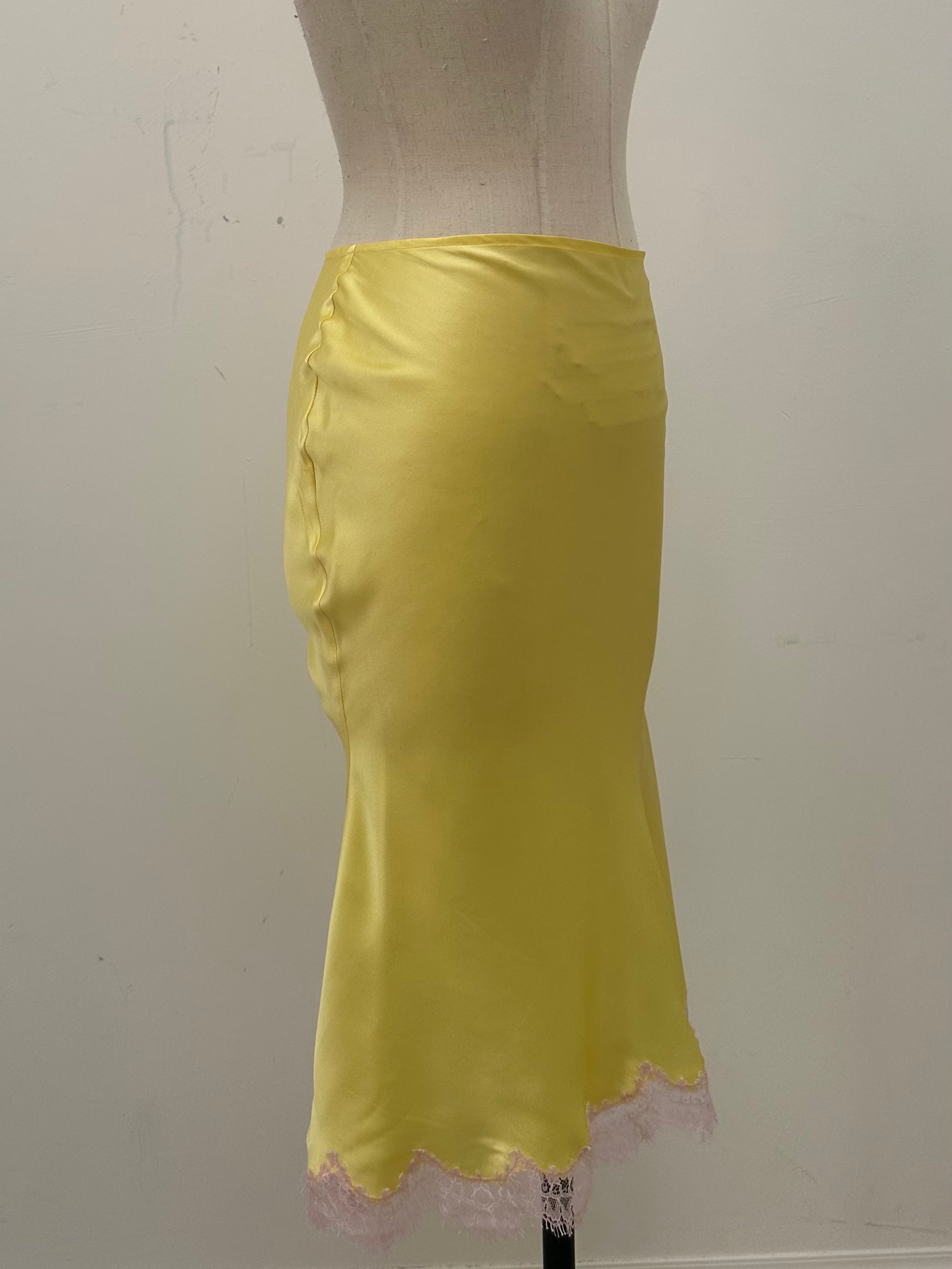 100% SILK AND FRENCH LACE SKIRT SIZE S