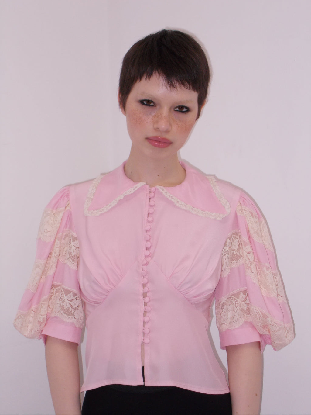EVELYN LACE TRIM BLOUSE