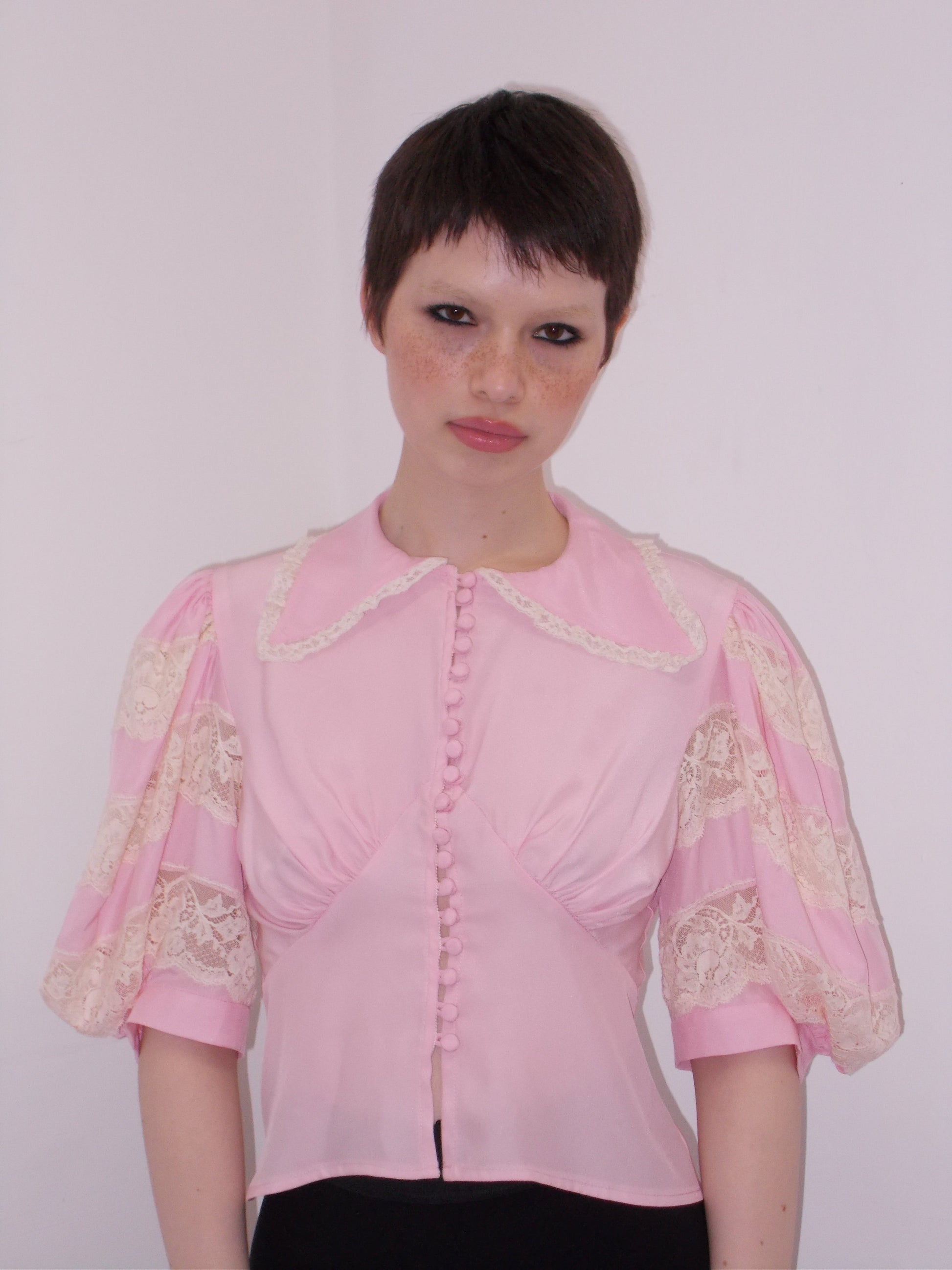 EVELYN LACE TRIM BLOUSE