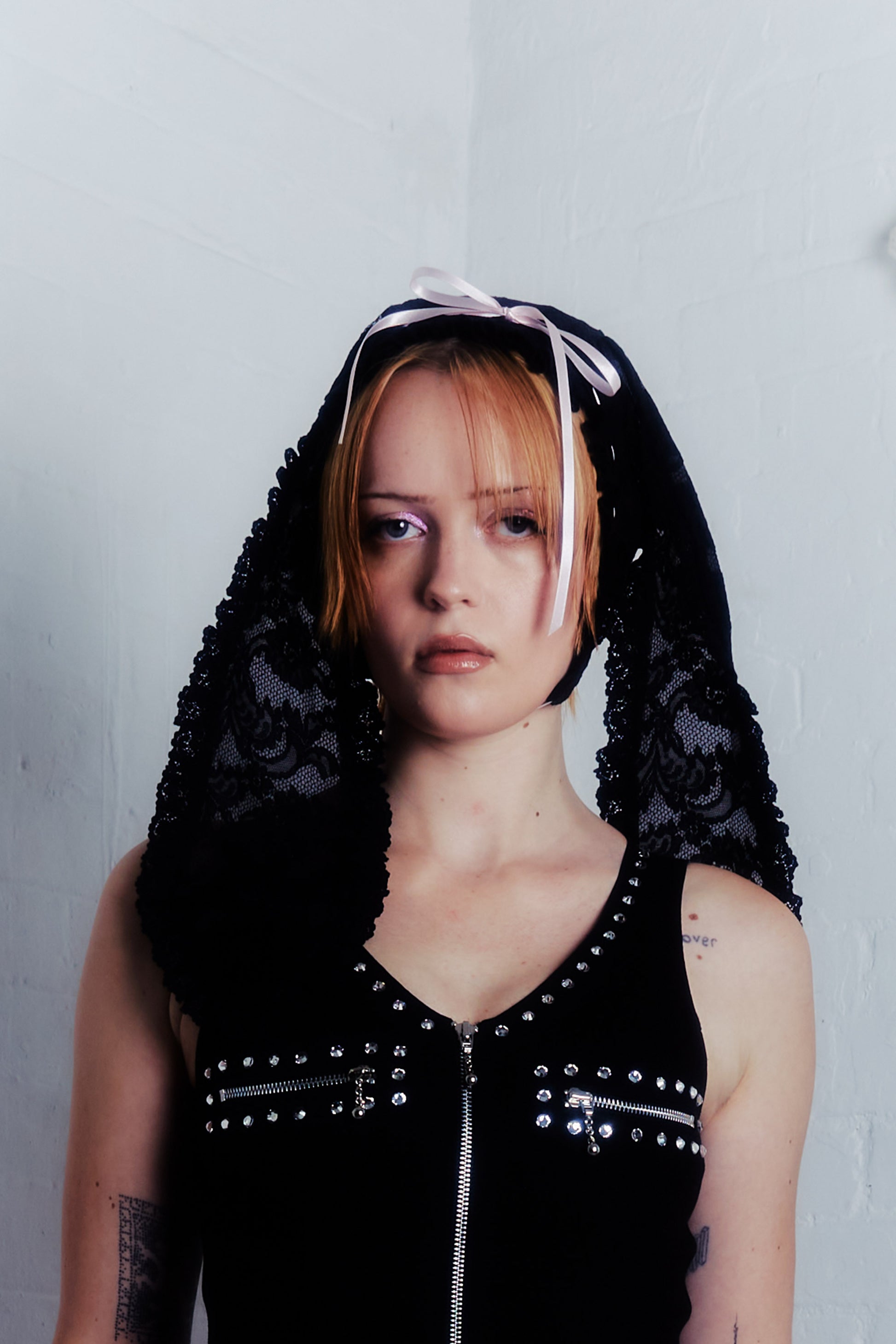 LACE BUNNY EAR BONNET